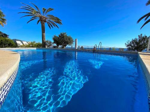Tuhillo E1 Seaview Apartments Casasol