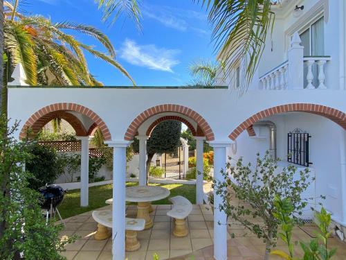 Villa Sandra Al Fresco Apartment