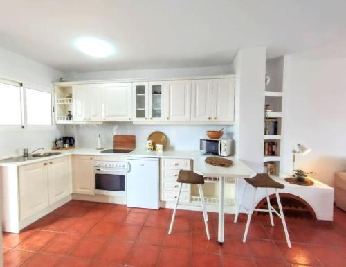 Apartamento Central 2 Bedroom With Sea Views, Acapulco Playa, Nerja