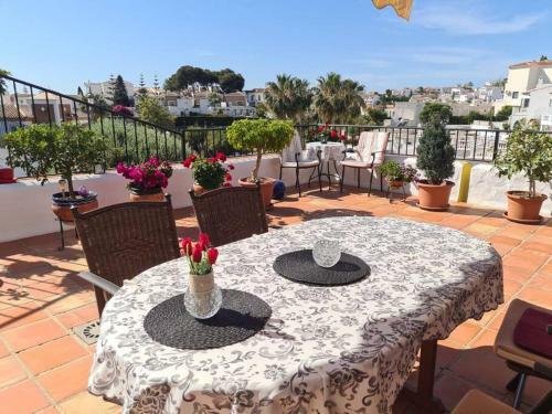 Fantastiskt 6 B�dds Hus I Nerja