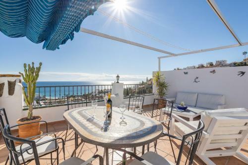 Villa Plaza Cadiz 4 Overlooking Playazo