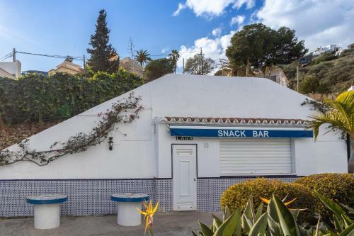 Villa Plaza Cadiz 4 Overlooking Playazo
