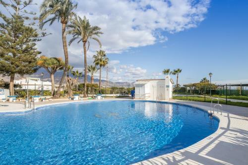 Villa Plaza Cadiz 4 Overlooking Playazo