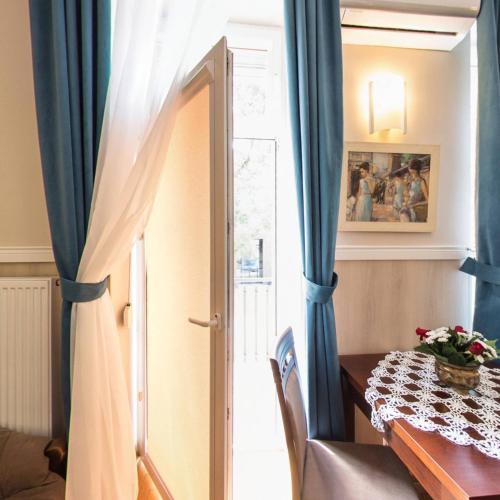 Kajzer Hostel