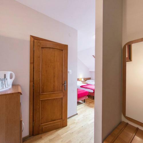 Kajzer Hostel