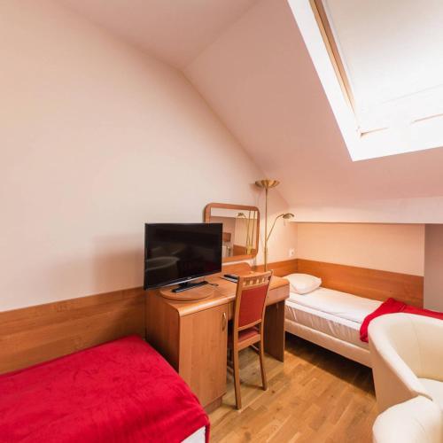 Kajzer Hostel