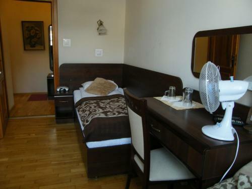 Kajzer Hostel