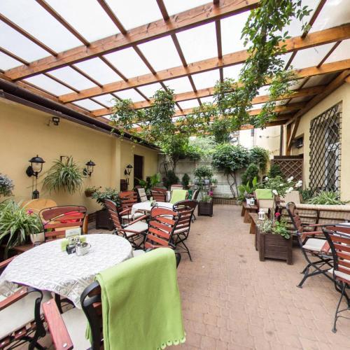 Kajzer Hostel