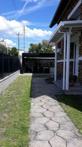 Hostal Chambre Coquette