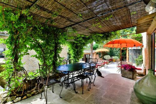 Bed & Breakfast Le Mas De La Lombarde