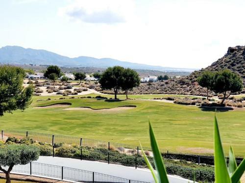 Apartamento Ptabaja. A Pie De Piscina En El Valle Golf Resort