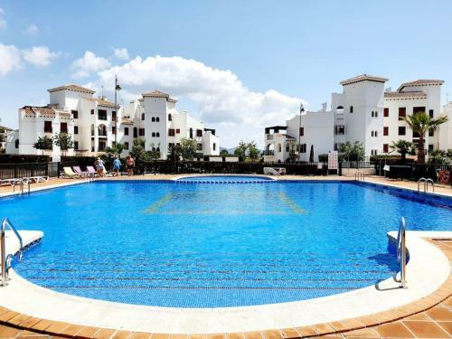 Apartamento Ptabaja. A Pie De Piscina En El Valle Golf Resort