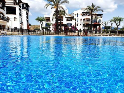 Apartamento Ptabaja. A Pie De Piscina En El Valle Golf Resort