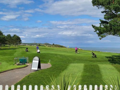 Villa Vao Holiday Rental - New Sierra Golf