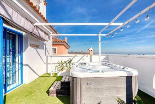 Beautiful Villa Private Pool & Jacuzzi With Panoramic Views