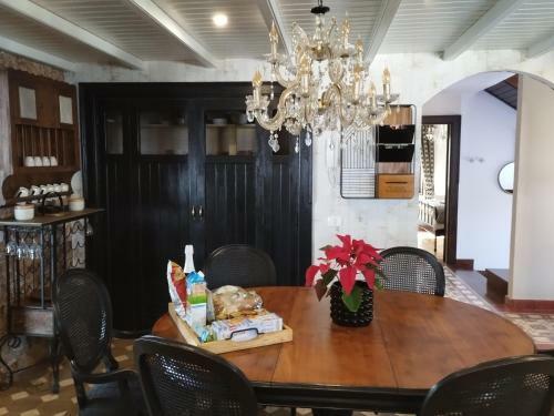 Luxury Colonial Country Villa