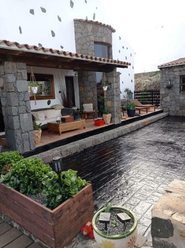 Luxury Colonial Country Villa