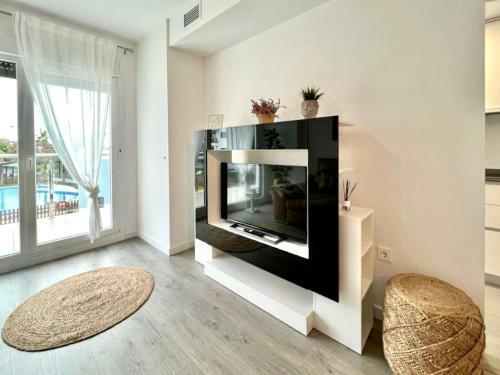 Lush Apartment With Gym In Motril Playa