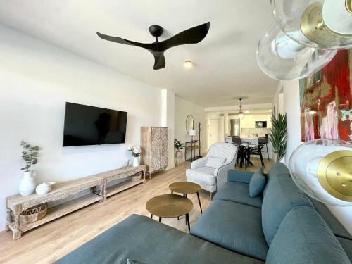 Lush Apartment With Pool Near Playa Granada
