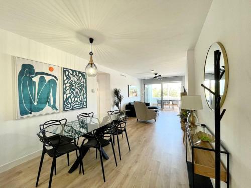 Lush Apartment With Pool Near Playa Granada