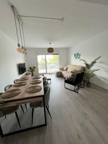 Apartamento Playa Granada Experience