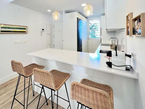 Apartment With Shared Pool In Playa Granada