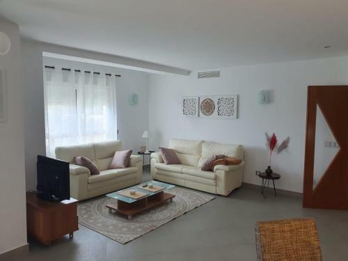 Espacioso Apartamento En Primera L�nea Del Mar