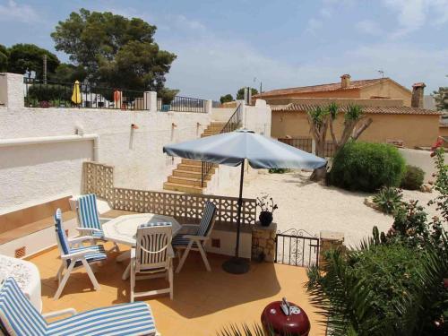 Casa Moraira, 3 Dormitorios, 6 Personas - Es-216-18