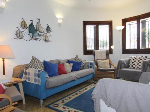 Casa Moraira, 3 Dormitorios, 6 Personas - Es-216-18