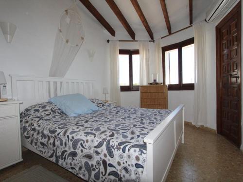 Casa Moraira, 3 Dormitorios, 6 Personas - Es-216-18