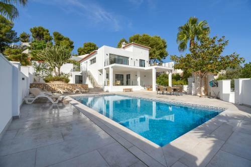 Villa Graham Holiday Rentals - Magnolia