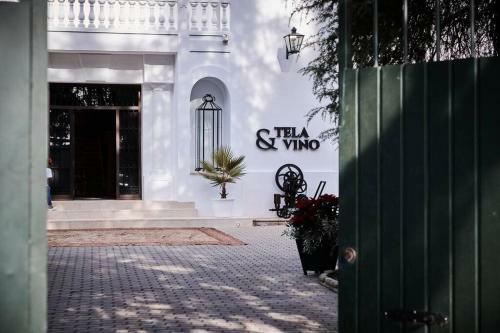 Villa Tela & Vino