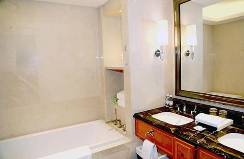 Huaguoshan Hotel