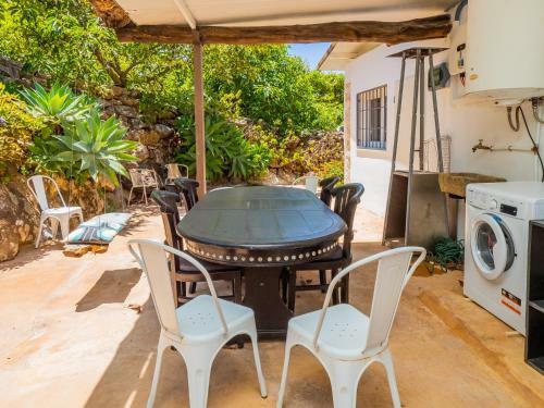Cubo's Secret Nature House