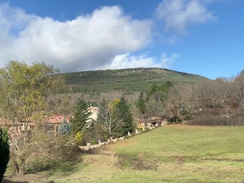 Los Robles Apartamento Tur�stico Vut