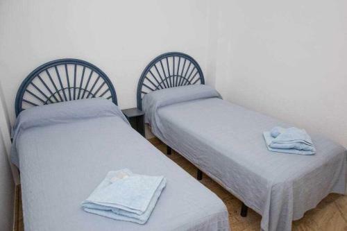 Espacioso Apartamento De 3 Cuartos Con Piscina
