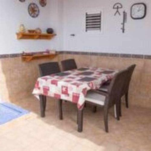 Preciosa Casa Adosada Con Piscina Privada
