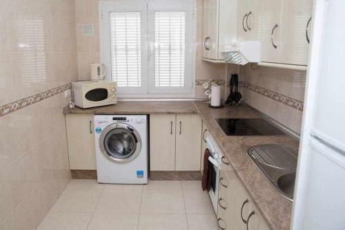 Acogedor Apartamento Con Extensa Terraza Soleada
