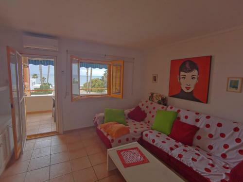 Apartamento El Palmeral 1� L�nea