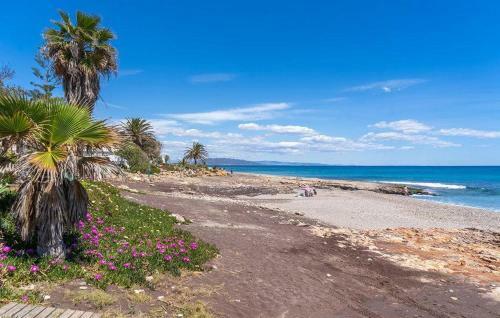 Casa Con Acceso Directo A La Playa De Moj�car