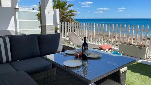 Casa Con Acceso Directo A La Playa De Moj�car