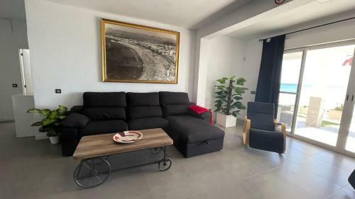Casa Con Acceso Directo A La Playa De Moj�car