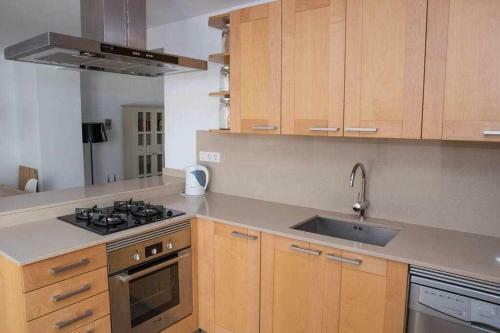 Apartamento Moderna Villa Ubicada En Complejo Macenas