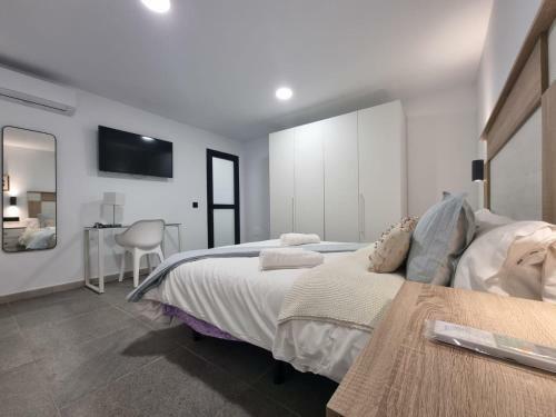 Villa De Lujo Con Piscina Climatizada