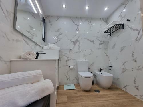 Villa De Lujo Con Piscina Climatizada
