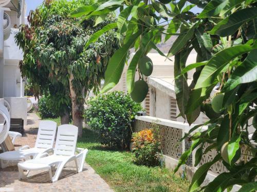 Modern Ground Floor Apartment , A Few Steps From The Beach