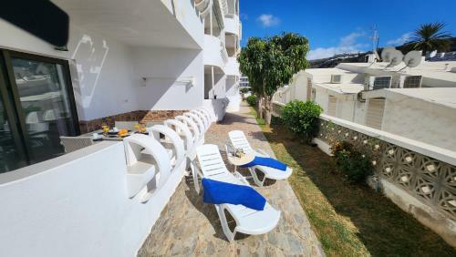Modern Ground Floor Apartment , A Few Steps From The Beach