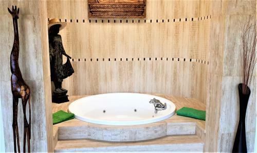 Villa De Luxe 5***** Golf - Piscine Chauff�e - Home Cin�ma - Billard