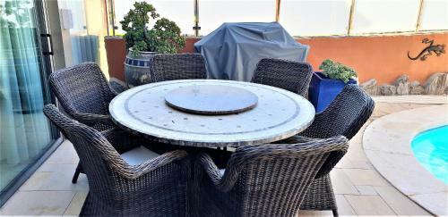 Villa De Luxe 5***** Golf - Piscine Chauff�e - Home Cin�ma - Billard