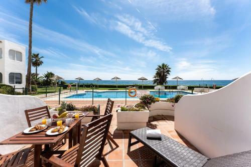 Apartamento Seafront Beach House Rocas Del Mar